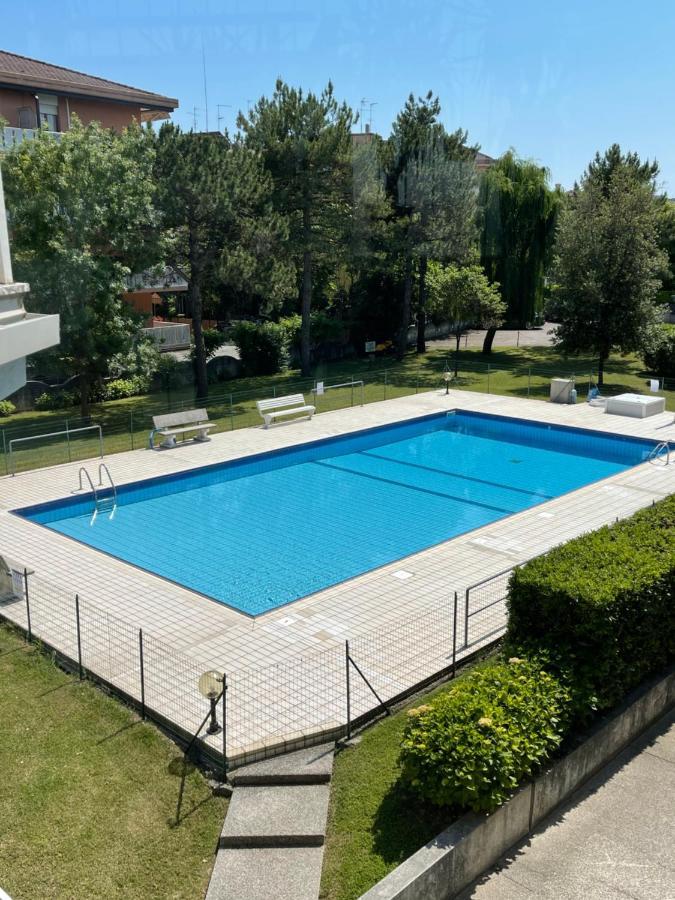 Apartment Esperia 1 Piscina E Parcheggio